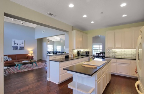 Lompoc House | Views, views, views!