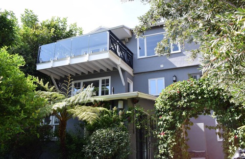 Hollywood Hills West House | Views! Walk To Sunset Blvd And West Hollywood! 2Bd House In Hollywood Hills.