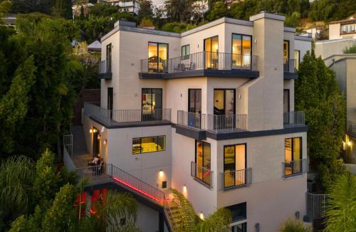 Hollywood Hills West Apartment | Villa Alana