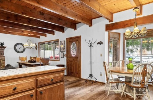 Fox Farm Villa | Villa for 16 w A/C + EV Charger + Pool/Ping Table