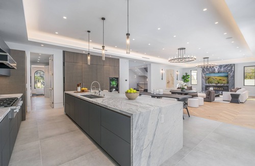 The Flats Villa | Villa Gemma by LuxJB 🏆 Beverly Hills Flats Mansion Steps from Rodeo Drive
