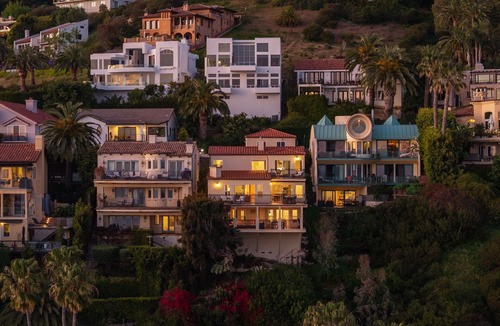 Eastern Malibu House | Villa Reina by Fieldtrip | Majestic Ocean-View Villa in Malibu