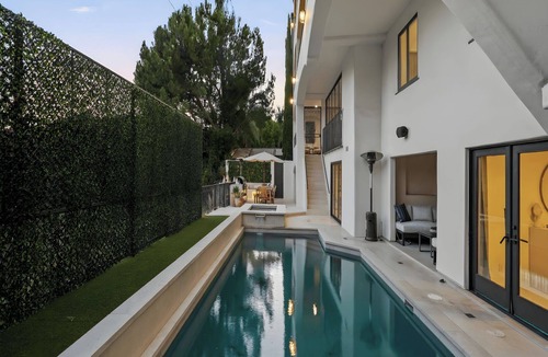 Hollywood Hills House | Villa Solea - Mulholland Retreat w/Pool, Spa & Iconic LA Views