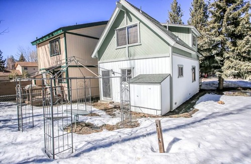 The Village House | Village Hideaway - Walk to Village & Lake, Fireplace, Deck