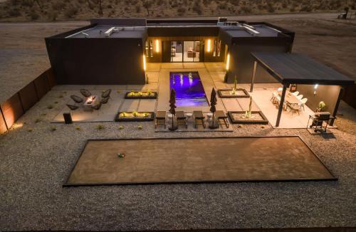 Joshua Tree Villa | Villas Pool-Spa- Fire pit- Golf