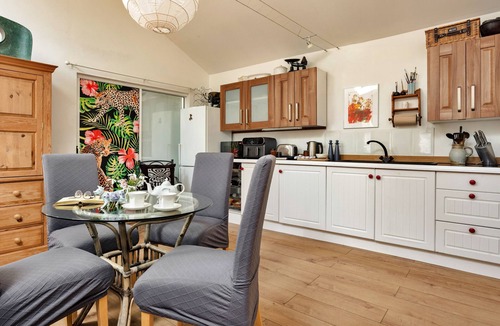 Bellerby Cottage | Vine Barn Studio