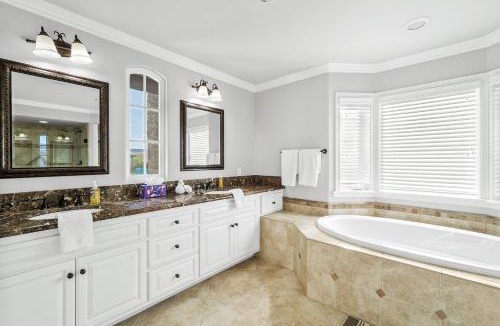 Temecula House | Vineyard Escape - Pool & Views by Allevo Homes
