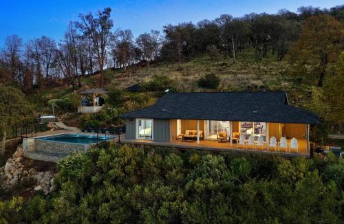 Clear Lake House | Vineyard Setting With 180 Panoramic Lake Views