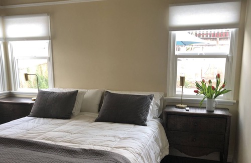 Los Angeles House | Vintage Los Angeles Spanish Bungalow with views of downtown LA
