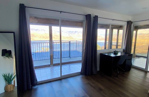 Lake Isabella House | Vista del Lago/Lake View/Sleeps 10