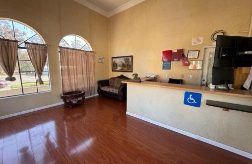 Riverside Hotel | Vista Motel - Riverside