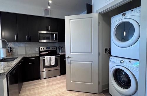 Grantville Apartment | Vora Mission Valley East: Modern 1BR in Trendy San Diego