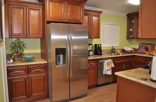 Southwest Anaheim House | Walk To Disneyland! 4 Bedrooms and 3 Bathrooms.