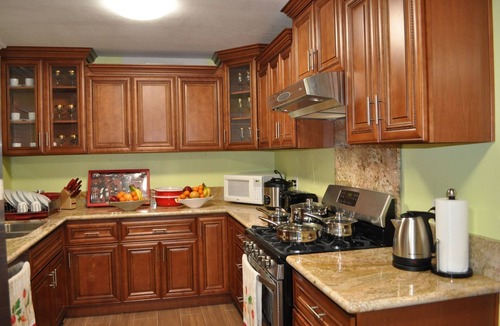 Southwest Anaheim House | Walk To Disneyland! 4 Bedrooms and 3 Bathrooms.
