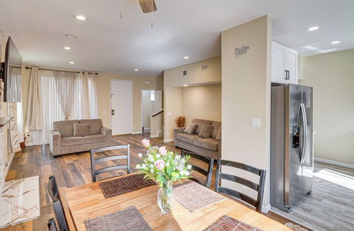 Sylmar House | Walk to Olive View Medical: Home w/Pool Access!