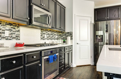 Tracy House | Walk to Parks: Mountain House Retreat w/Patio!