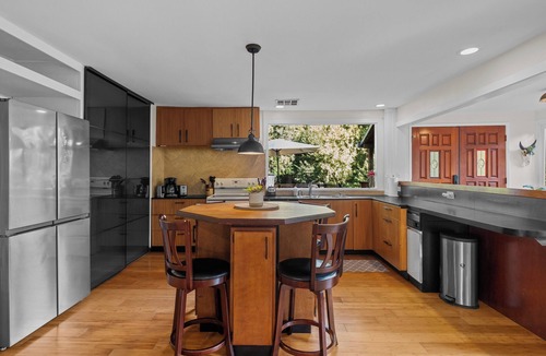 Hacienda House | Walk to Russian River - Casa Del Rio - Unit A
