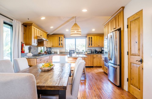 Cardiff-by-the-Sea House | Walk to the Beach/Rooftop Deck with Views/7 beds- 2 Kings/A/C