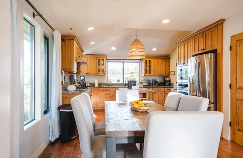 Cardiff-by-the-Sea House | Walk to the Beach/Rooftop Deck with Views/7 beds- 2 Kings/A/C