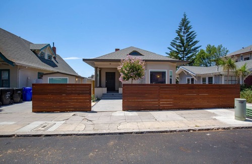 Golden Hill Apartment | Walkable to Downtown, NEW Jacuzzi, Fire pit, Outdoor Kitchen w Built in BBQ (F)
