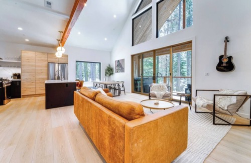 Soda Springs House | Wander Donner Summit