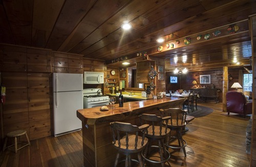North Wawona Cabin | Wapiti (37), A large, well-equipped mountain home inside Yosemite National Park