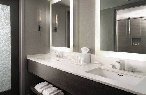 Warner Center Hotel | Warner Center Marriott Woodland Hills