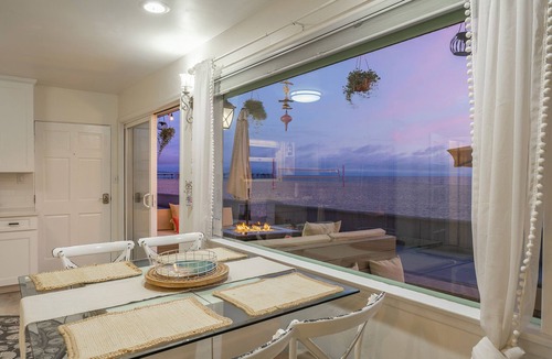 Hermosa Beach Apartment | "Waterfront Bliss: The Envy of Every Traveler" 3X Hall of Fame Accommodations
