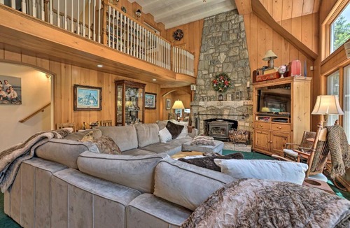 Cedar Glen House | Waterfront Lake Arrowhead Home with View and Game Room