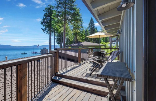 Tahoma House | Waters Edge Jewel w/Lake Views | HOA Access!