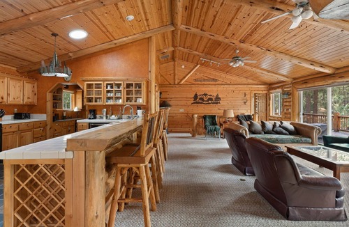 Boulder Bay House | Waterview Lodge. New Addition. Spa. Lake views.