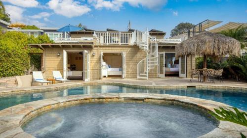 Solana Beach House | Wavebreak by AvantStay Close to BeachesSurfing