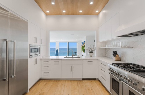 Eastern Malibu House | Wavecrest Malibu by Fieldtrip | Designer Artist Escape w/Panoramic Ocean Views