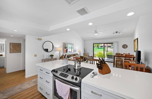 Palm Desert House | "WE ARE IN! THE PLACE IS STUNNING!" Actual tenant comment upon arrival