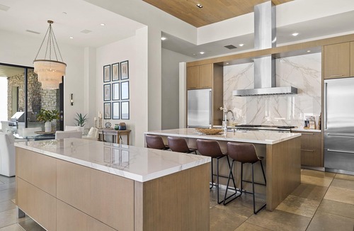 Malibu House | Welcome to Surf Beach Malibu Estate