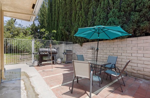 Porter Ranch House | Welcome to your LA Oasis - 5BR/4BA/parking included