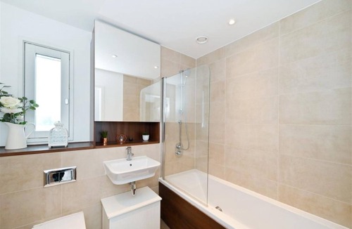 Peninsula Apartment | Well located, quiet specious 2 bedroom 2 bathroom with large sun terrace