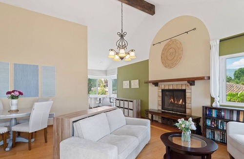 West Beach Condo | West Beach Vista-Walk to the Beach