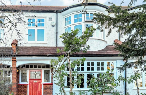 Thurlow Park House | West Dulwich spacious family home, with large garden and parking space