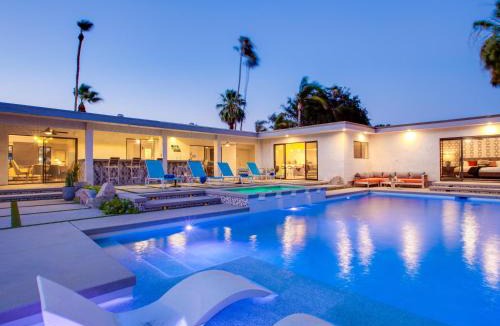 El Mirador House | West Elm Pool House 2018