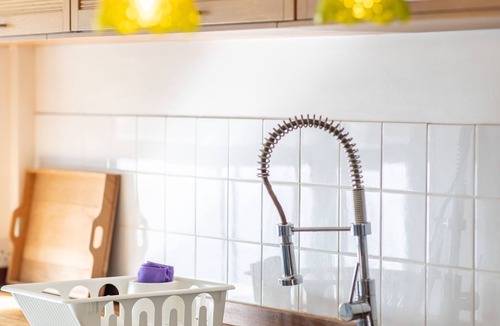 Kirkbymoorside House | WEST END - a holiday cottage that sleeps 9 guests in 5 bedrooms