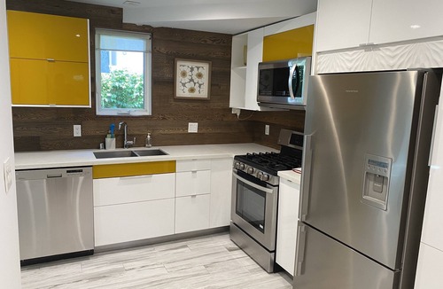 West Hollywood House | West Hollywood 1bed 1bath modern studio unit 115 p nt 30days min/60days max