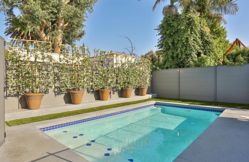 Mid-Wilshire House | West hollywood 5bed/W pool & Guest house