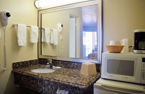 Taft Hotel | Western Inn & Suites