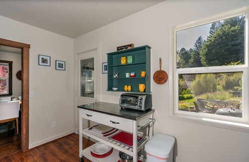 Trinidad House | Westhaven Woods~Low rate special! Near beach & Redwoods!