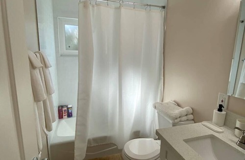 Culver - West Apartment | Westside turnkey 1 bd apt #4