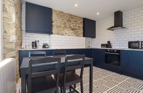 Mevagissey House | WHALEBONE COTTAGE, pet friendly, with a garden in Mevagissey
