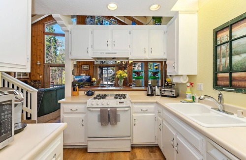 Big Bear Lake Cabin | Whispering Cottage by Destination Big Bear: Walk to Meadow Park & Lake from this Summit Lake Home! Pet Friendly! Fully Fenced Yard!