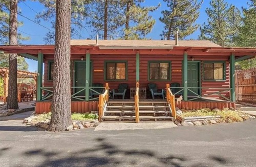 Big Bear Lake Apartment | Whispering Pines - Eagle's Nest Rustic Cabin