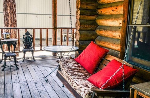 Big Bear Lake Apartment | Whispering Pines - Eagle's Nest Rustic Cabin